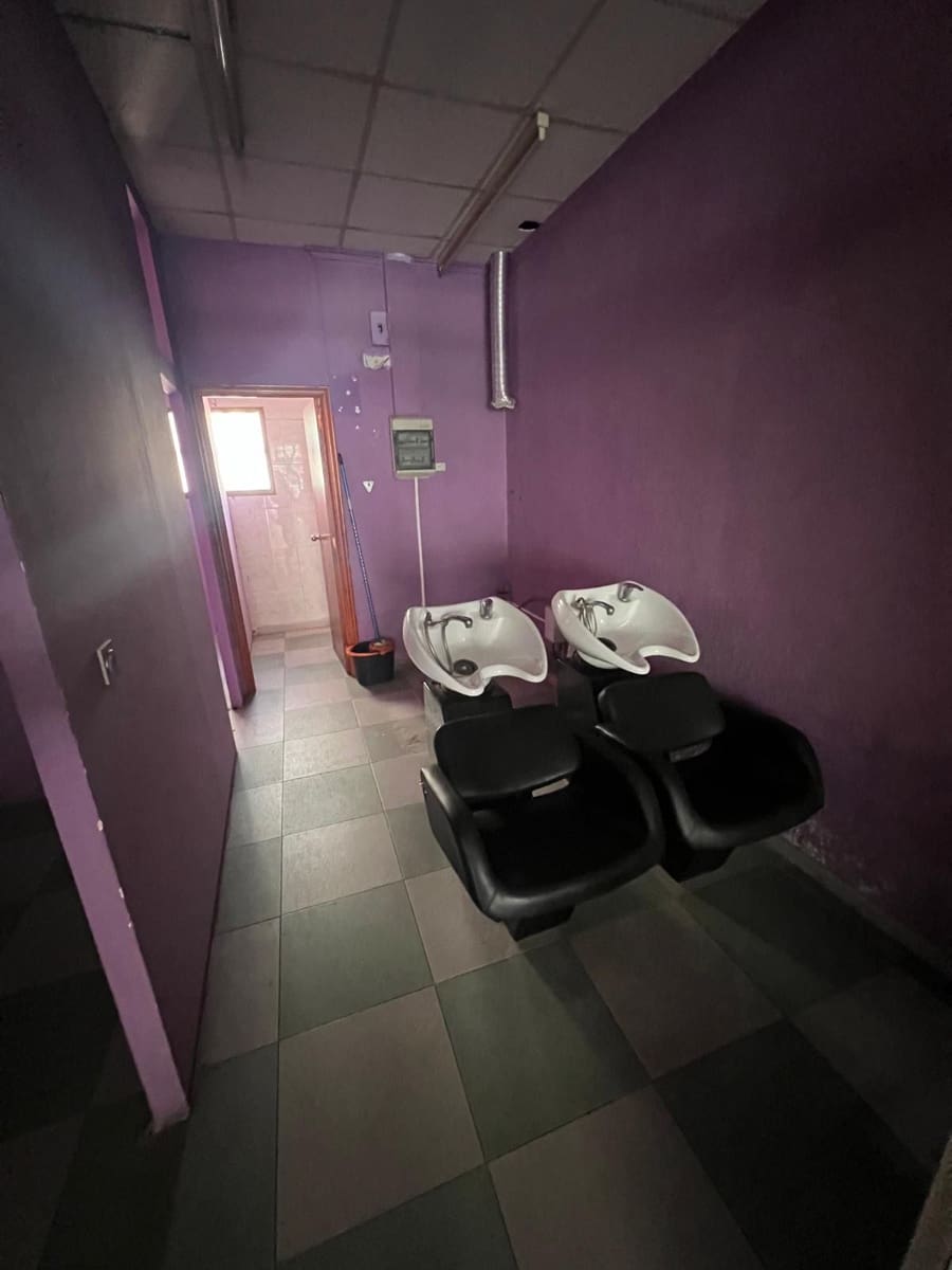 Commercial for rent in Benidorm - € 1,200 (Ref: 9503820)