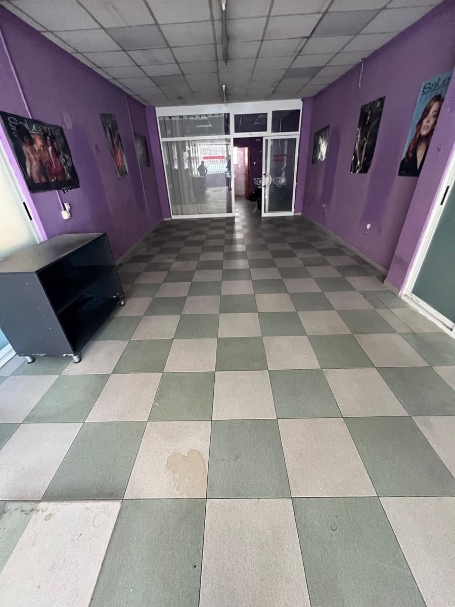 Commercial for rent in Benidorm - € 1,200 (Ref: 9503820)