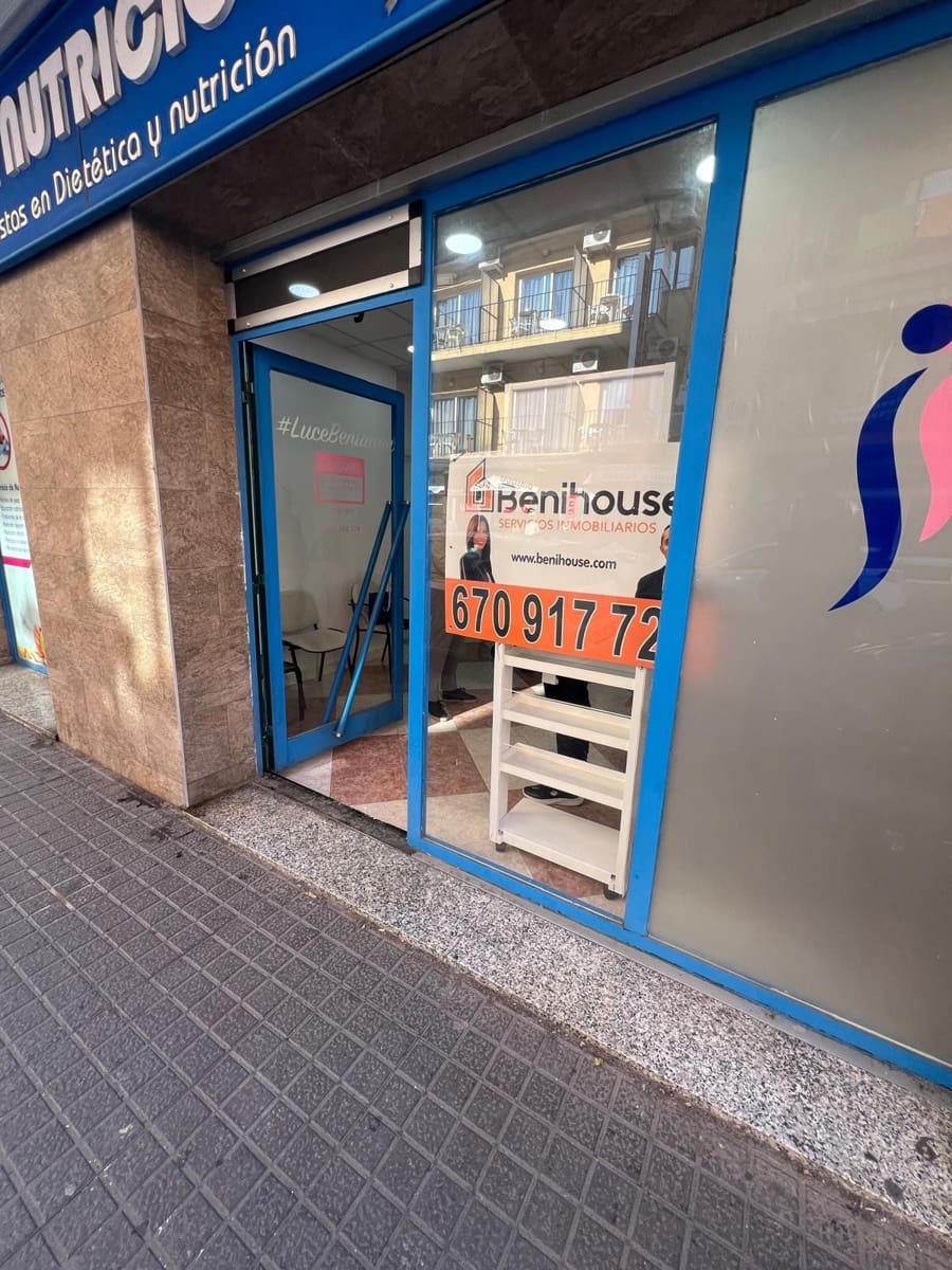 Commercial for rent in Benidorm - € 1,100 (Ref: 9503821)