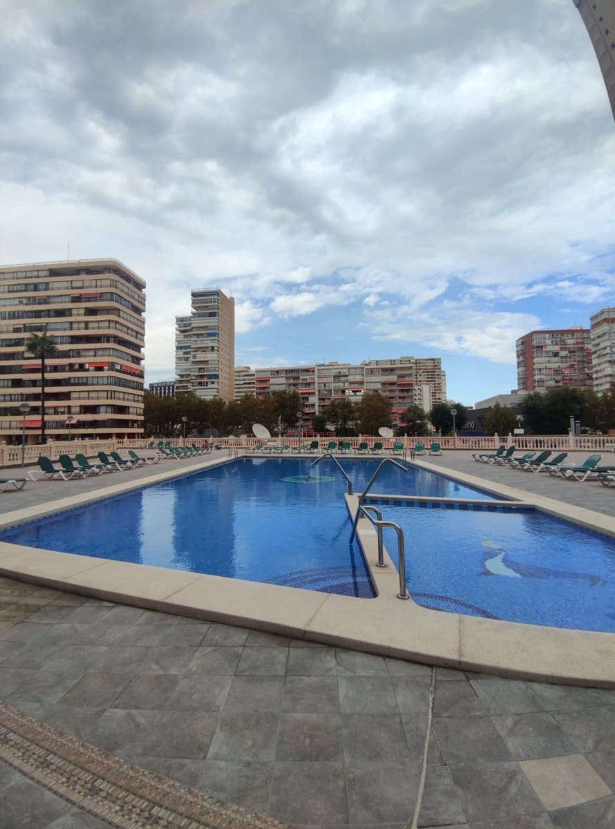 3 soveværelse Lejlighed til salg i Benidorm med swimmingpool garage - € 674.999 (Ref: 9536635)