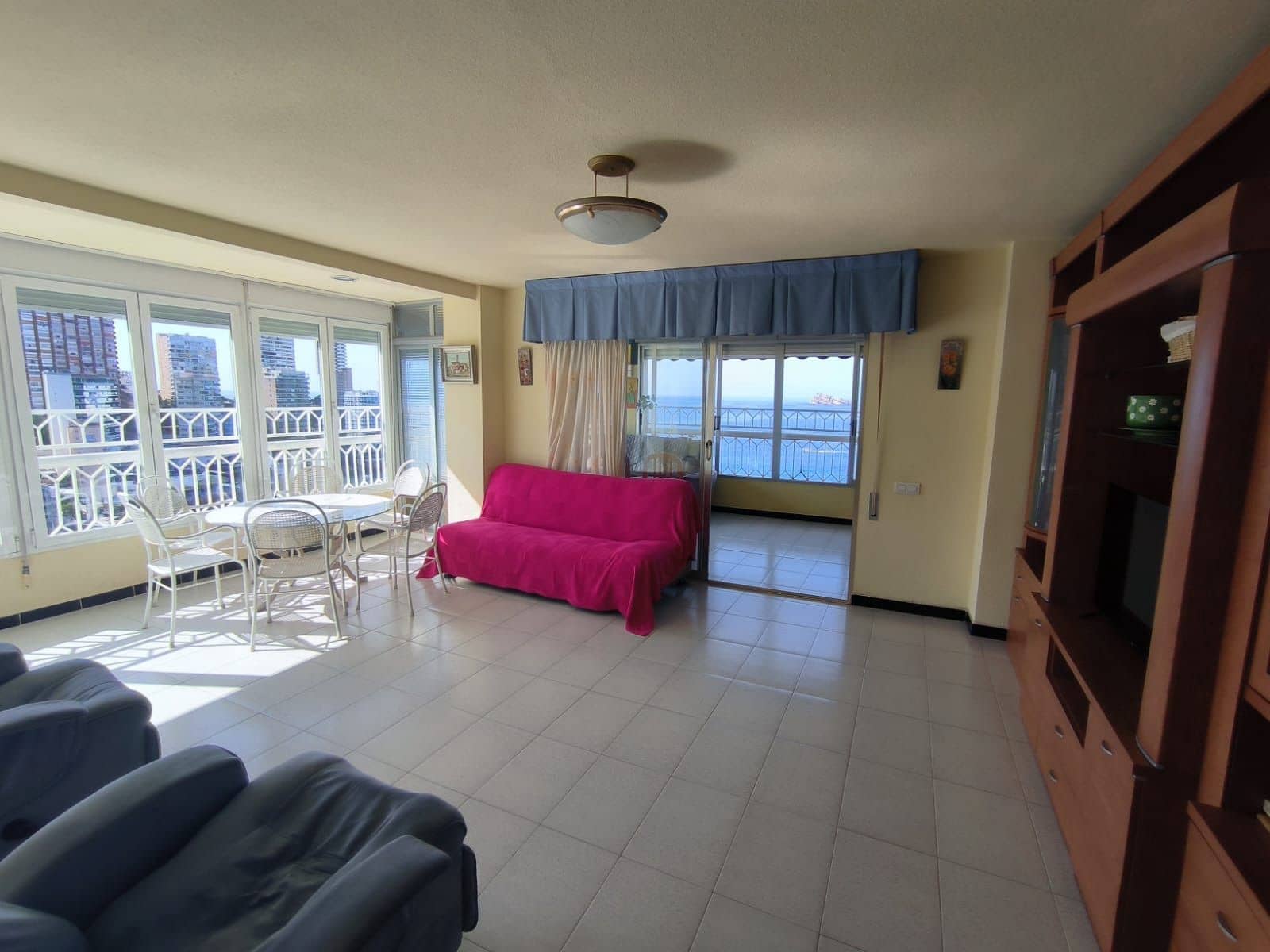 3 soveværelse Lejlighed til salg i Benidorm med swimmingpool garage - € 674.999 (Ref: 9536635)