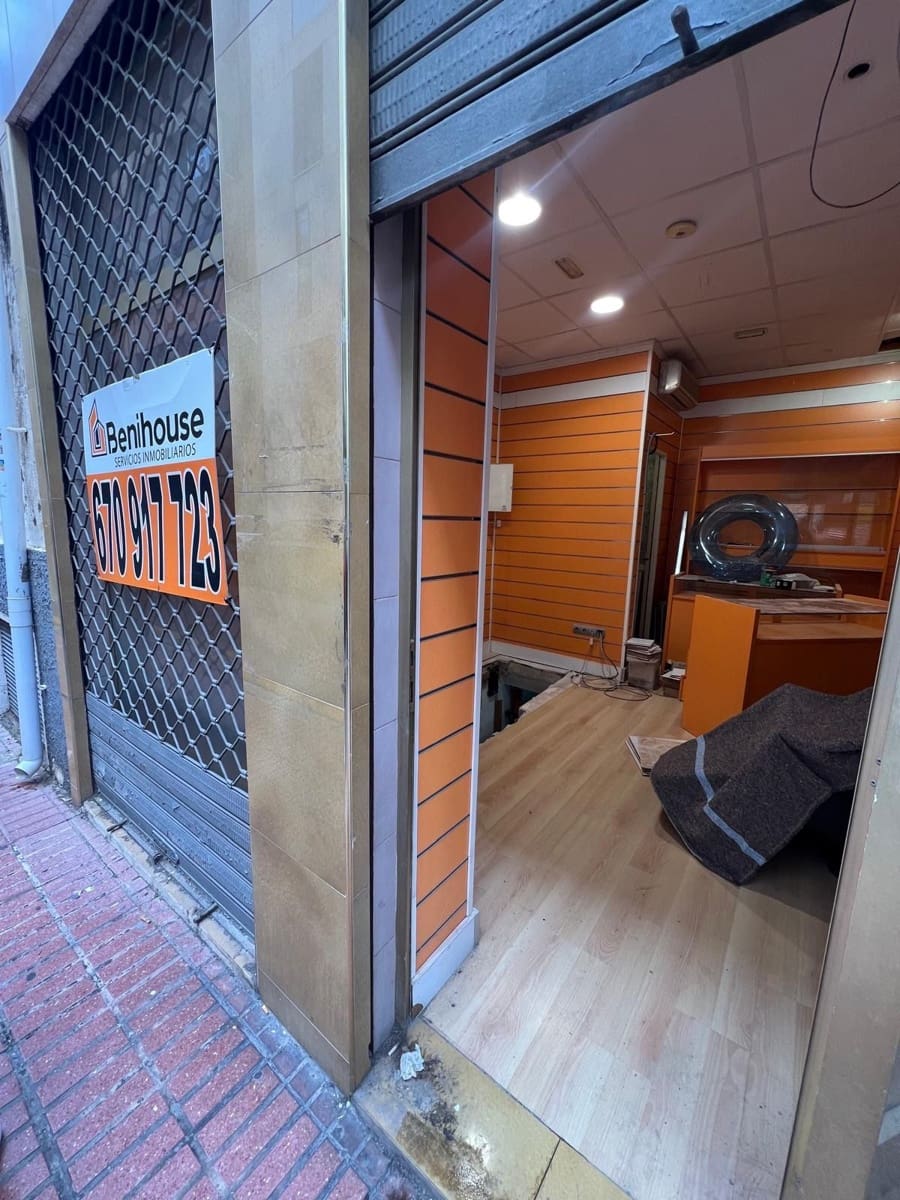 Commercial for rent in Benidorm - € 600 (Ref: 9543005)