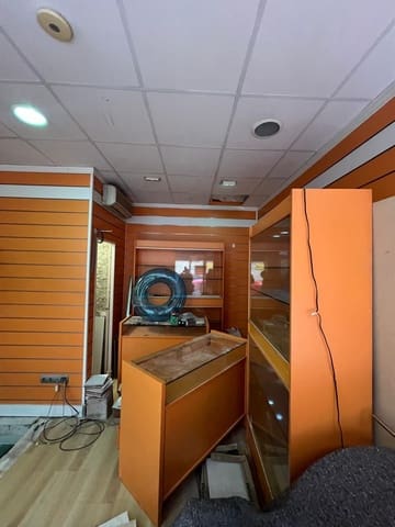 Commercial for rent in Benidorm - € 600 (Ref: 9543005)