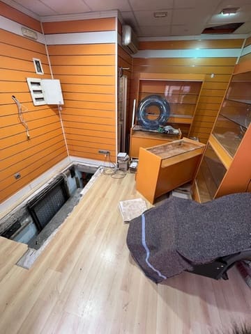 Commercial for rent in Benidorm - € 600 (Ref: 9543005)