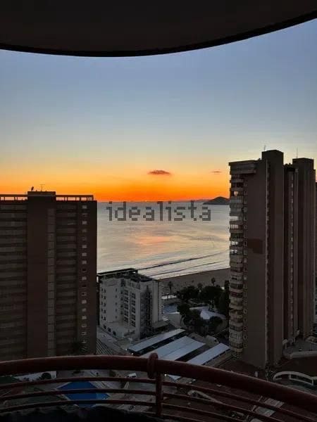 1 soveværelse Lejlighed til salg i Benidorm med swimmingpool - € 235.999 (Ref: 9547524)