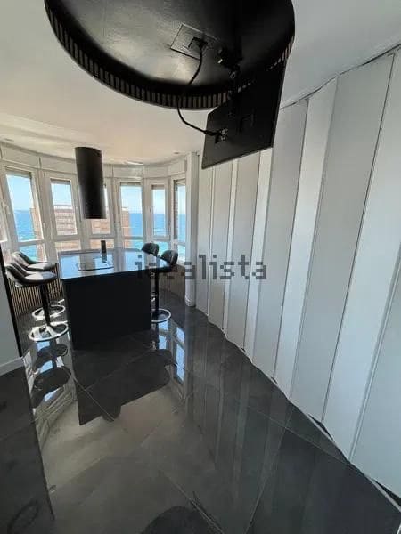 1 soveværelse Lejlighed til salg i Benidorm med swimmingpool - € 235.999 (Ref: 9547524)