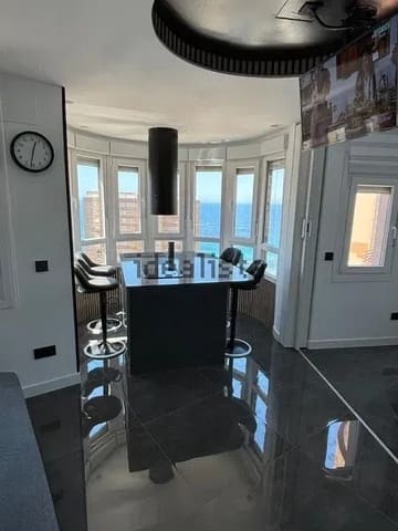 1 soveværelse Lejlighed til salg i Benidorm med swimmingpool - € 235.999 (Ref: 9547524)