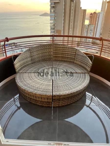 1 soveværelse Lejlighed til salg i Benidorm med swimmingpool - € 235.999 (Ref: 9547524)