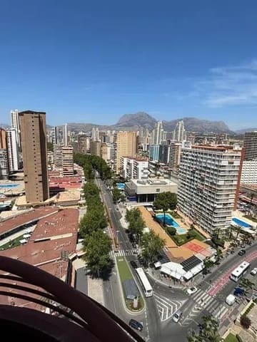 1 soveværelse Lejlighed til salg i Benidorm med swimmingpool - € 235.999 (Ref: 9547524)