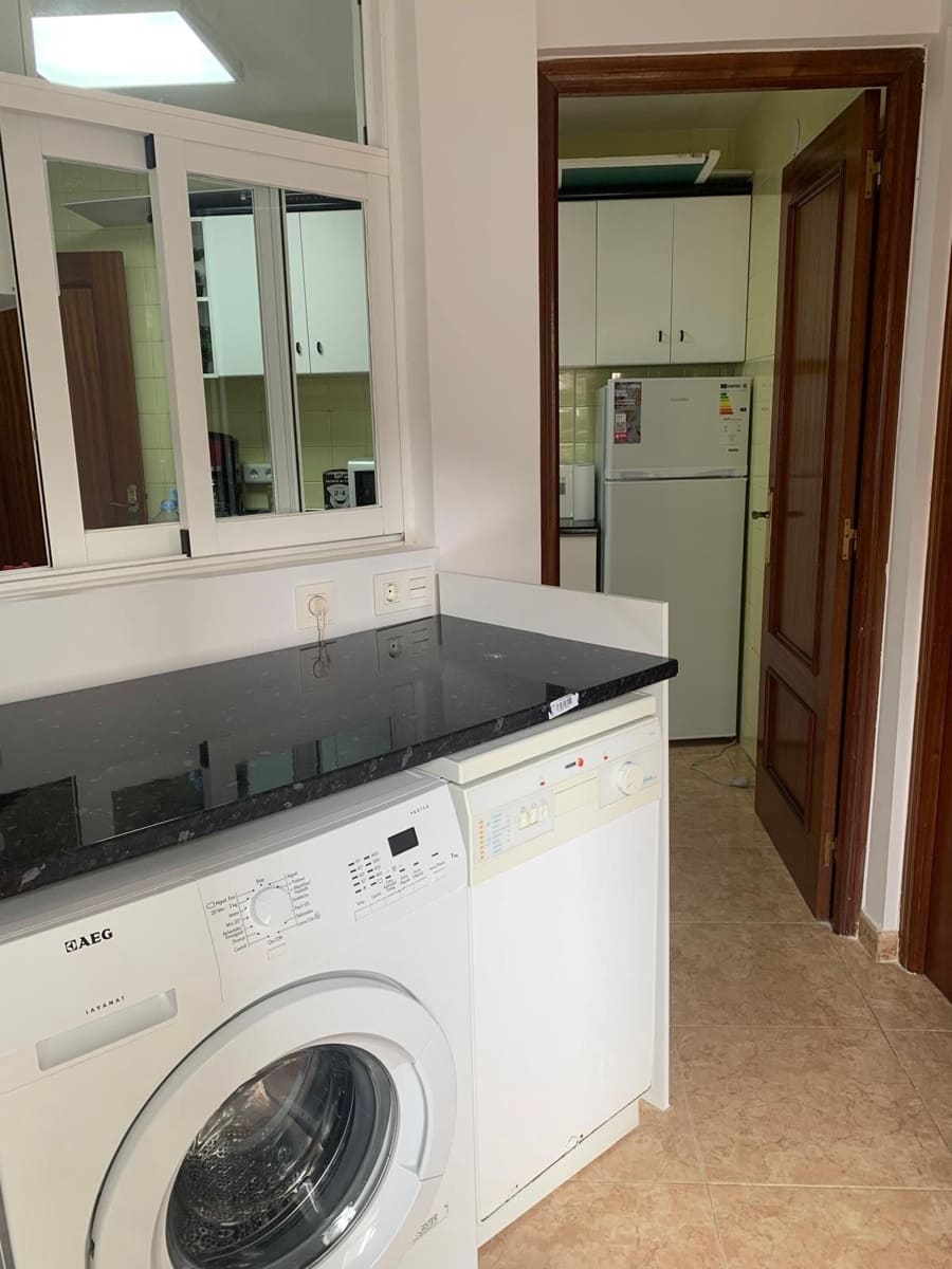 4 sovrum Lägenhet till salu i Benidorm med garage - 550 000 € (Ref: 9550595)