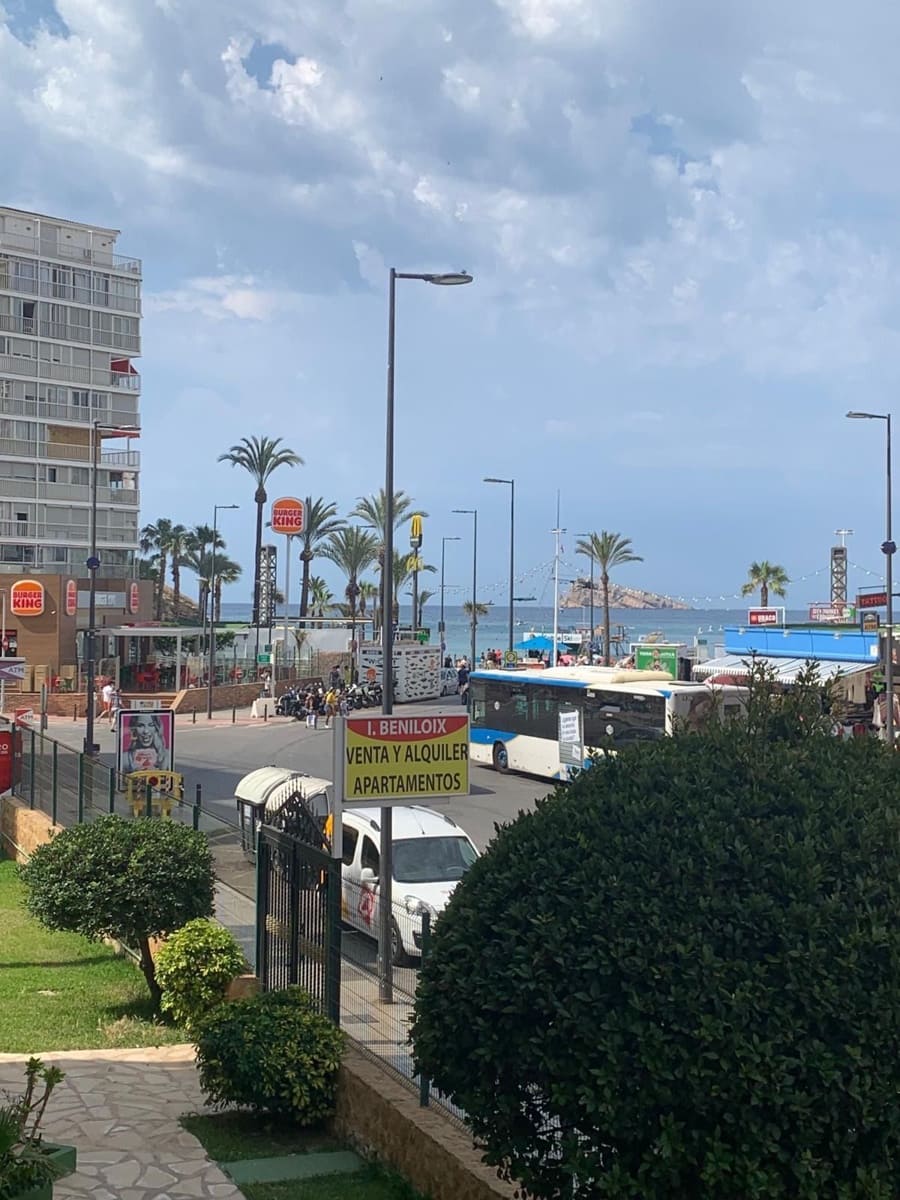 4 sovrum Lägenhet till salu i Benidorm med garage - 550 000 € (Ref: 9550595)