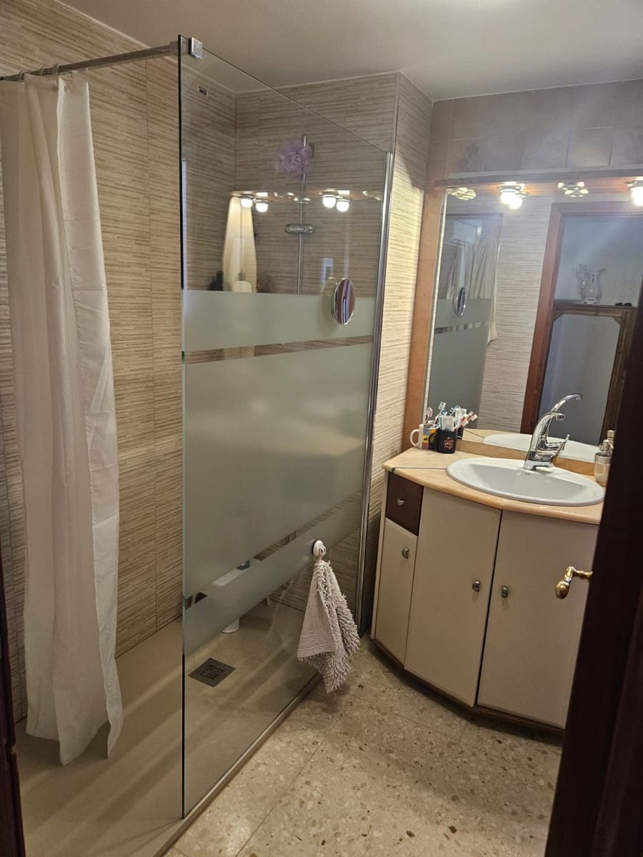 3 soveværelse Lejlighed til salg i Benidorm med swimmingpool garage - € 410.000 (Ref: 9573941)