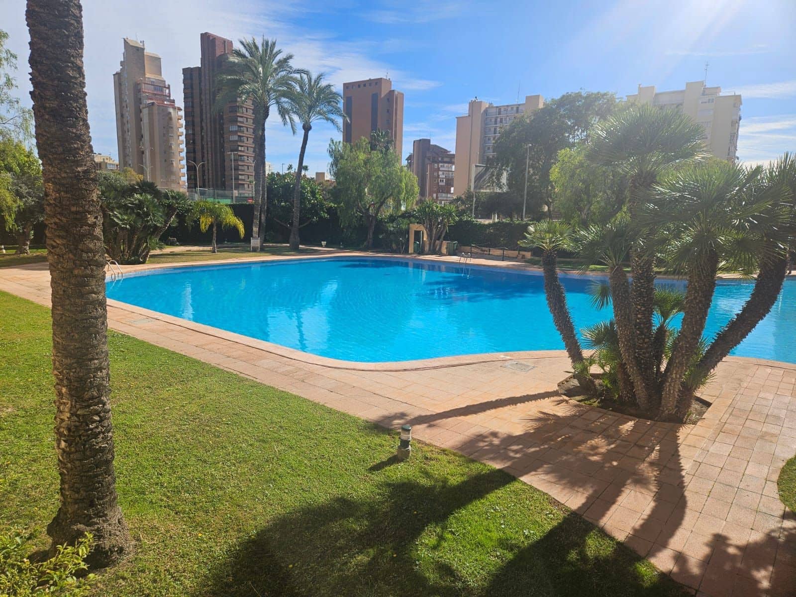 3 soveværelse Lejlighed til salg i Benidorm med swimmingpool garage - € 410.000 (Ref: 9573941)