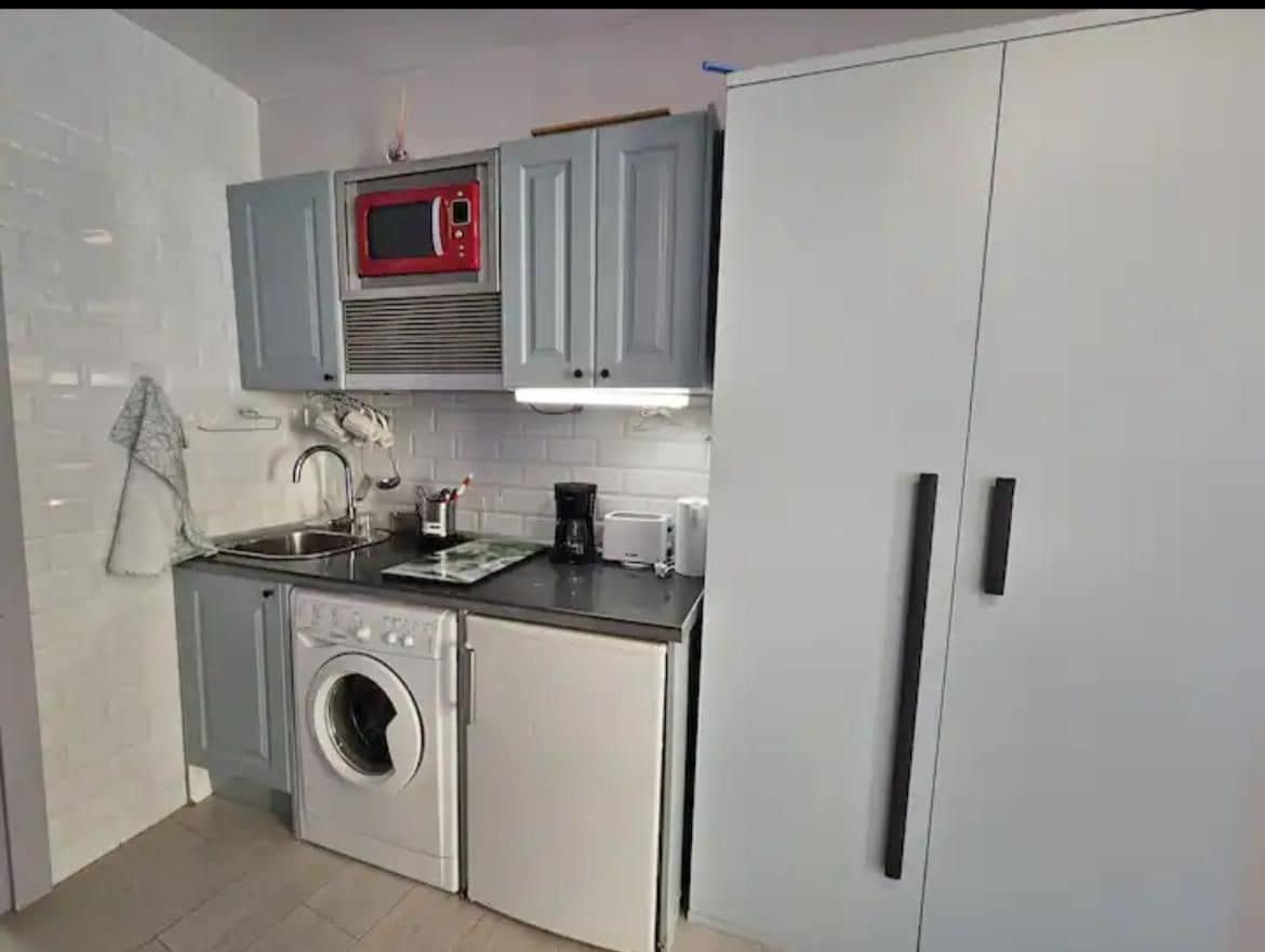 Estudio en Benidorm en venta con garaje - 130.000 € (Ref: 9581496)