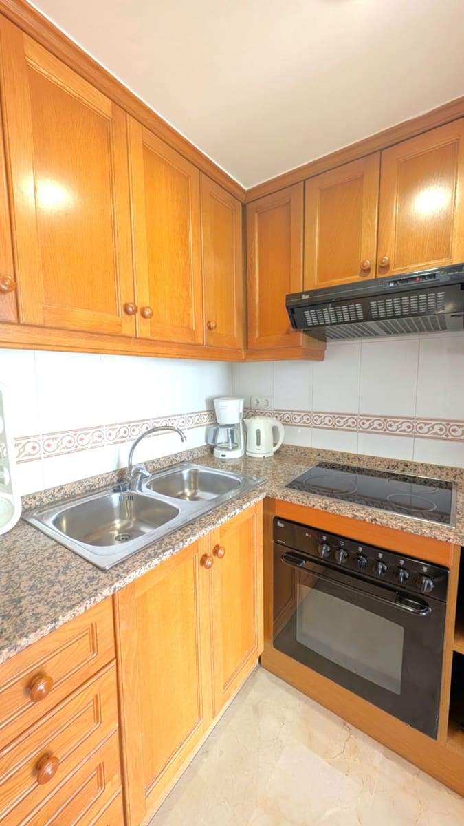 1 slaapkamer Appartement te koop in Benidorm met zwembad - € 259.999 (Ref: 9585337)