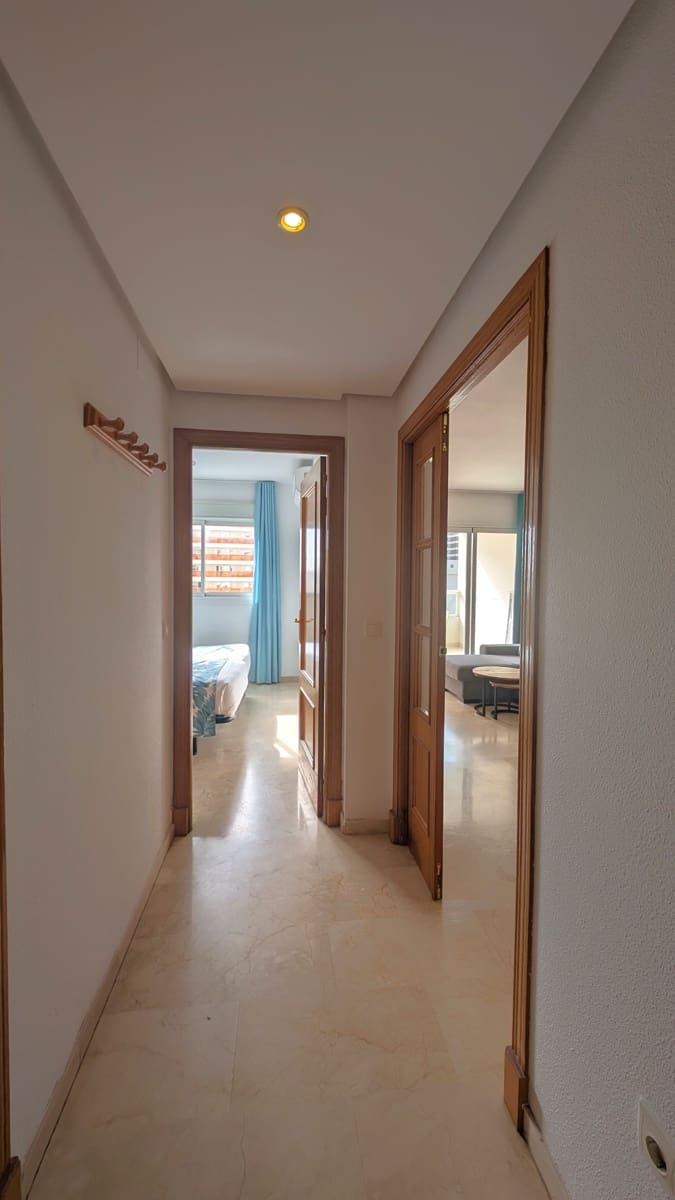 1 slaapkamer Appartement te koop in Benidorm met zwembad - € 259.999 (Ref: 9585337)