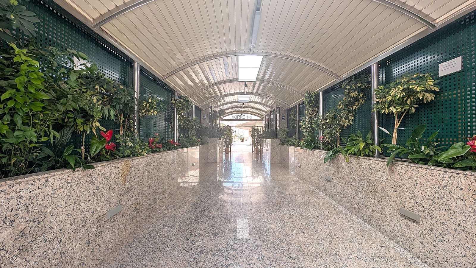 1 slaapkamer Appartement te koop in Benidorm met zwembad - € 259.999 (Ref: 9585337)