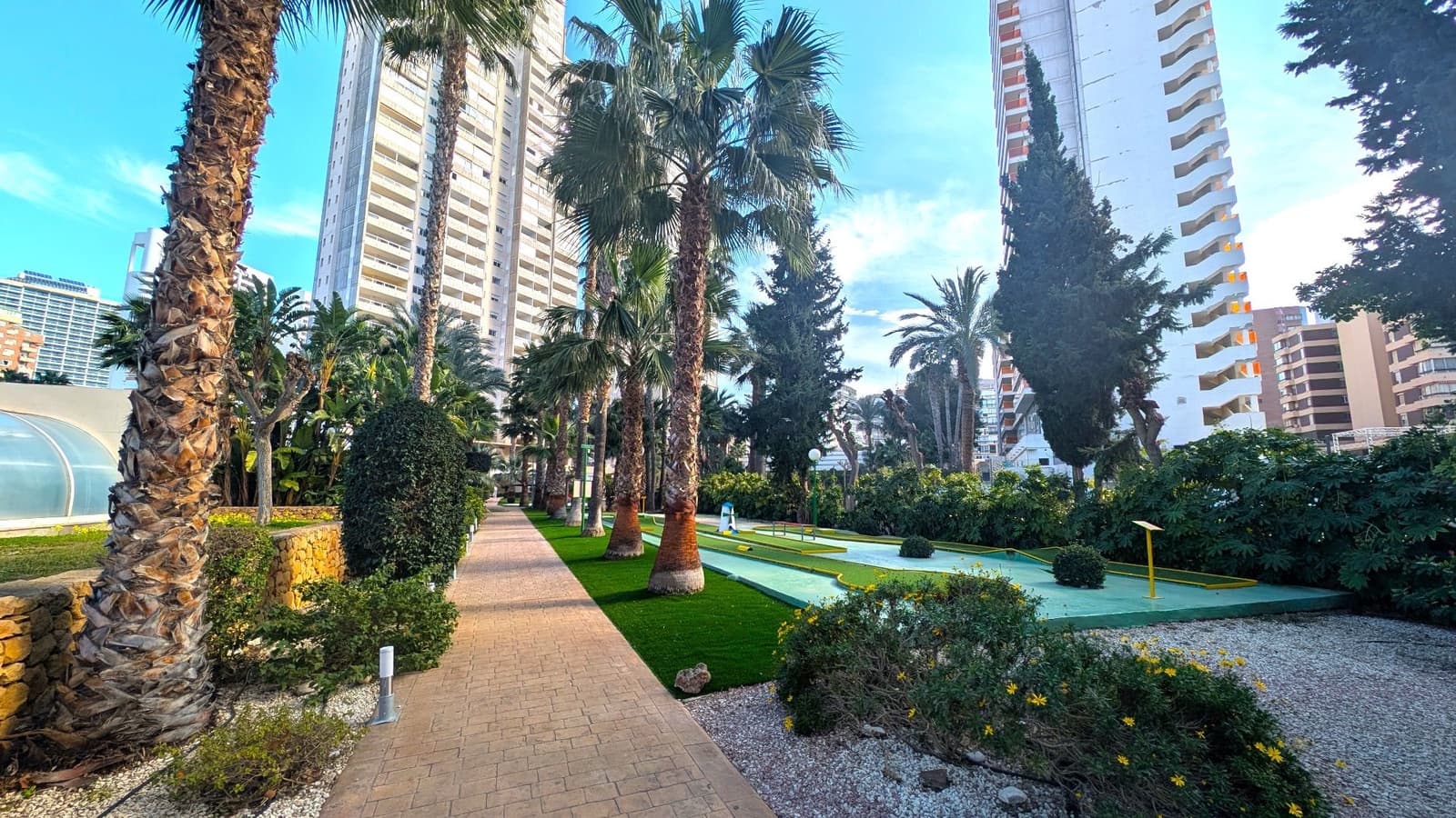 1 slaapkamer Appartement te koop in Benidorm met zwembad - € 259.999 (Ref: 9585337)