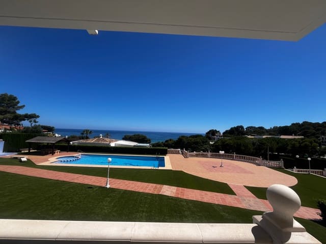 Apartamento de 3 habitaciones en Moraira, Teulada-Moraira en venta con piscina garaje - 742.000 € (Ref: 10062765)