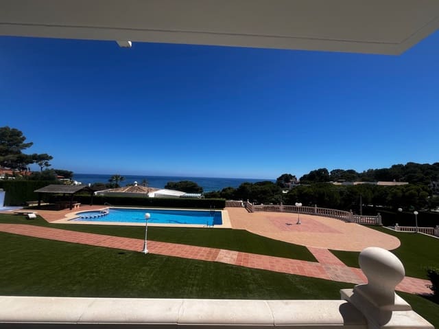 Apartamento de 3 habitaciones en Moraira, Teulada-Moraira en venta con piscina garaje - 742.000 € (Ref: 10062765)