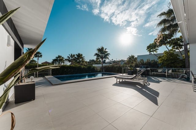 3 soverom Villa til salgs i Moraira, Teulada-Moraira med svømmebasseng - € 1 495 000 (Ref: 10062766)