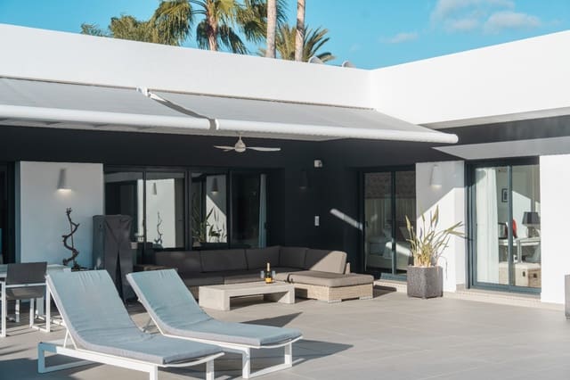 3 soverom Villa til salgs i Moraira, Teulada-Moraira med svømmebasseng - € 1 495 000 (Ref: 10062766)