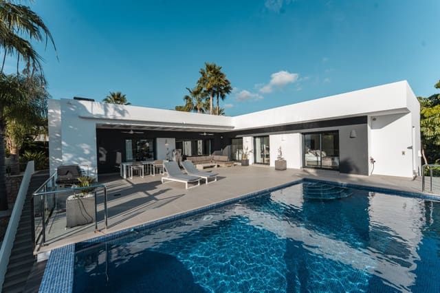 3 soverom Villa til salgs i Moraira, Teulada-Moraira med svømmebasseng - € 1 495 000 (Ref: 10062766)