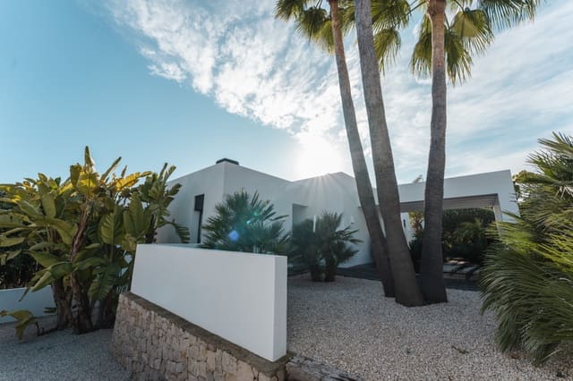 3 soverom Villa til salgs i Moraira, Teulada-Moraira med svømmebasseng - € 1 495 000 (Ref: 10062766)