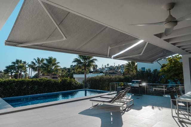 3 soverom Villa til salgs i Moraira, Teulada-Moraira med svømmebasseng - € 1 495 000 (Ref: 10062766)