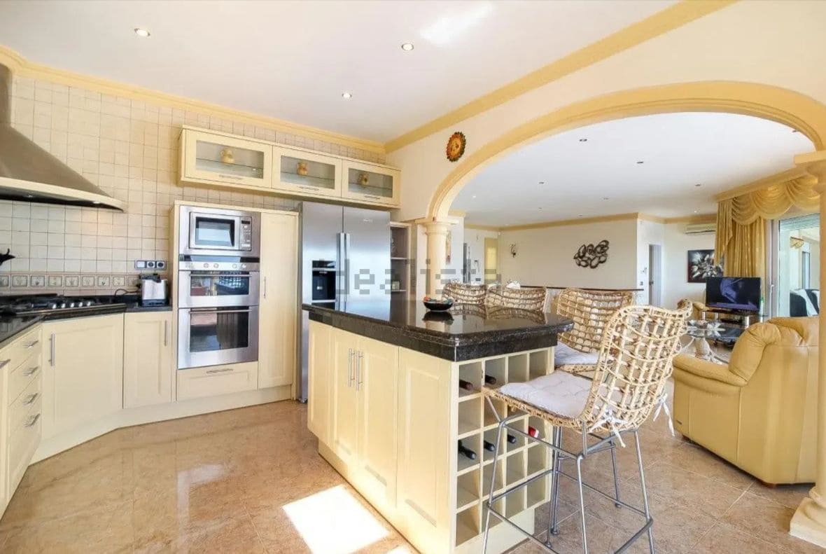 3 soveværelse Villa til salg i Moraira med swimmingpool garage - € 1.550.000 (Ref: 5709881)