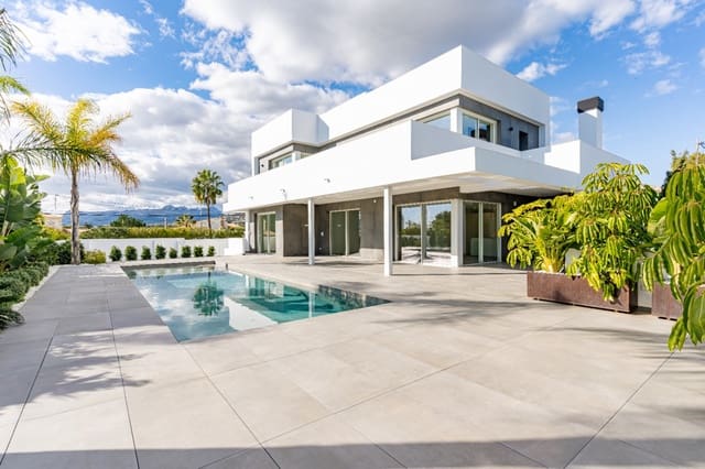 3 bedroom Villa for sale in Moravit - Cap Blanc, Teulada-Moraira with garage - € 2,400,000 (Ref: 9111594)
