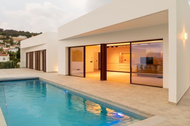 3 slaapkamer Villa te koop in Calpe / Calp met zwembad garage - € 1.370.000 (Ref: 9111595)