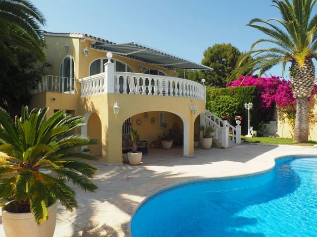 3 soveværelse Villa til salg i Moravit - Cap Blanc, Teulada-Moraira med swimmingpool garage - € 750.000 (Ref: 9111662)
