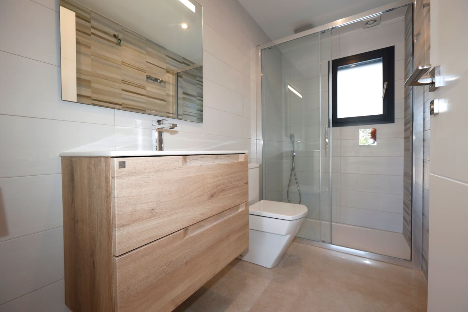 4 sypialnia Willa na sprzedaż w Calpe / Calp z basenem garażem - 840 000 € (Ref: 9335608)