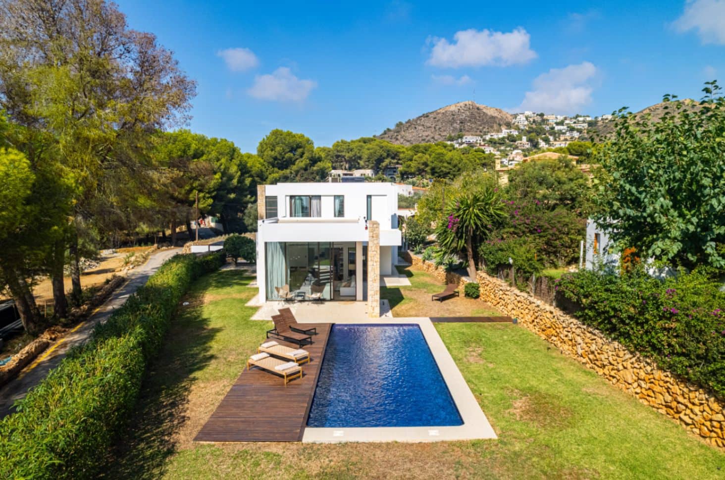 5 bedroom Villa for sale in Moraira with pool garage - € 2,300,000 (Ref: 9348452)