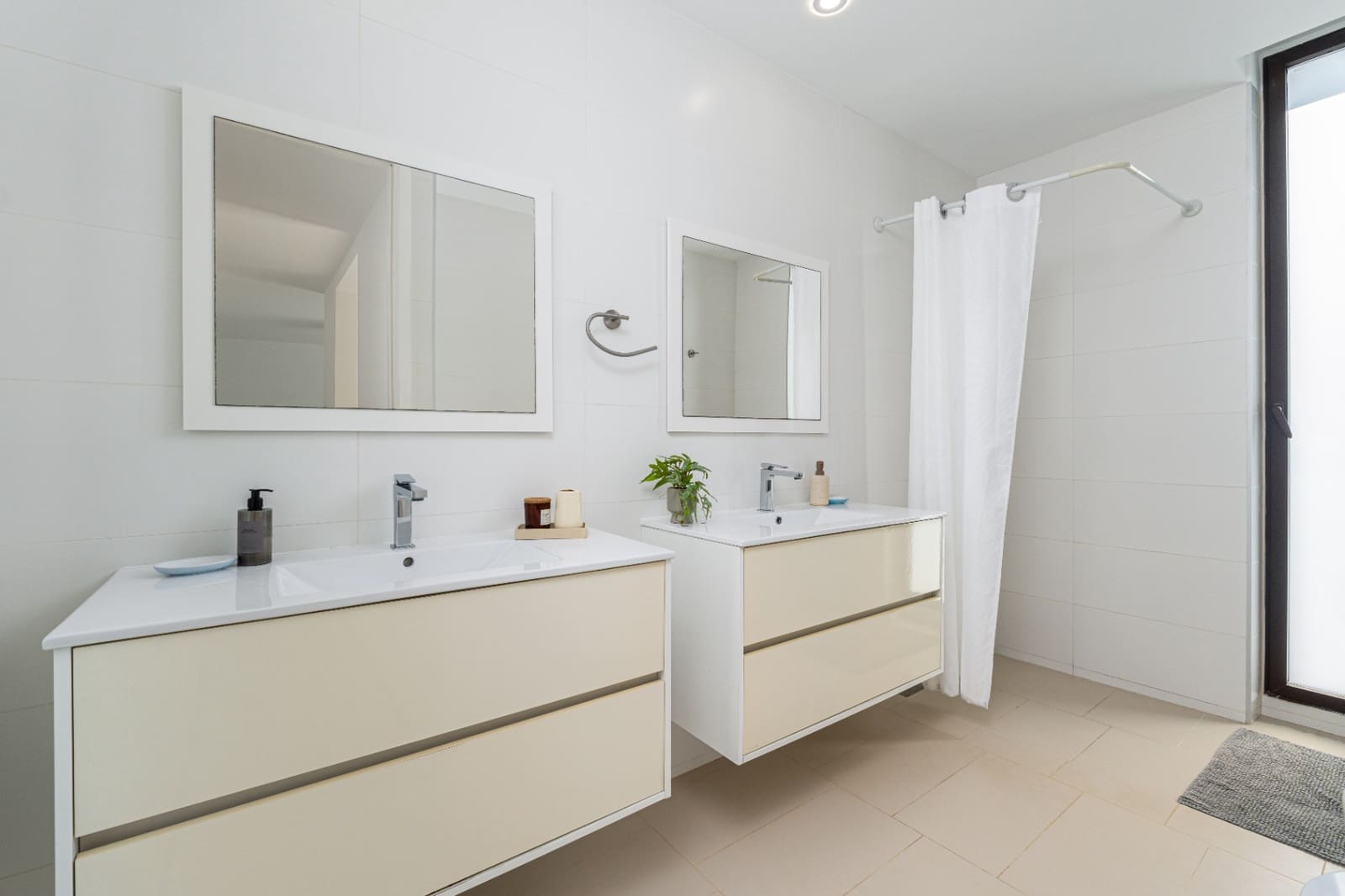 5 bedroom Villa for sale in Moraira with pool garage - € 2,300,000 (Ref: 9348452)