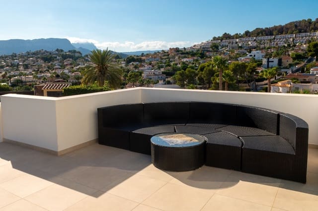 4 bedroom Villa for sale in Calpe / Calp with pool garage - € 1,380,000 (Ref: 9348453)