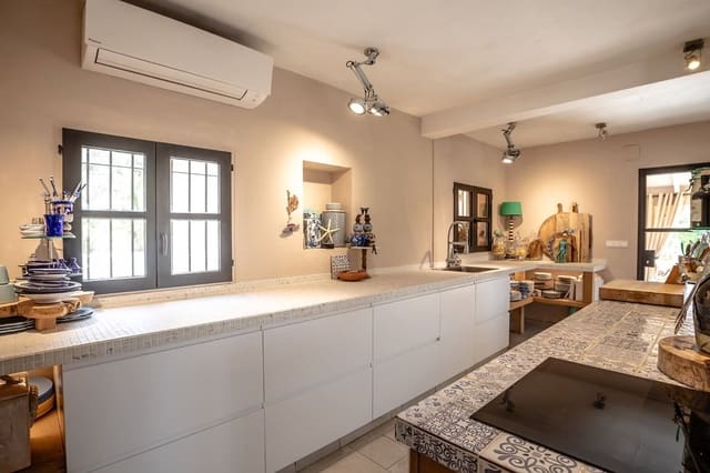 2 Zimmer Villa zu verkaufen in Paichi, Teulada-Moraira mit Pool Garage - 695.000 € (Ref: 9348457)