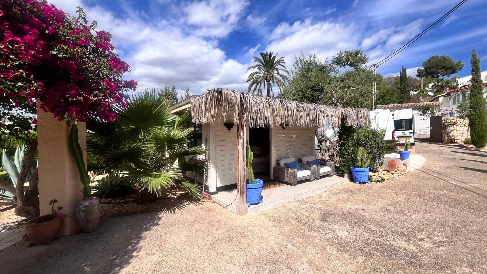 2 soveværelse Villa til salg i Moraira med swimmingpool garage - € 695.000 (Ref: 9348457)