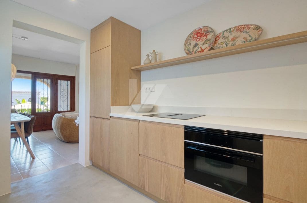 2 soverom Villa til salgs i Moraira med svømmebasseng garasje - € 695 000 (Ref: 9449281)