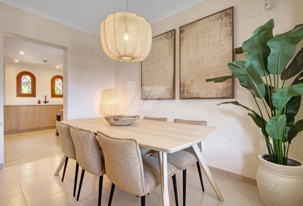 2 soverom Villa til salgs i Moraira med svømmebasseng garasje - € 695 000 (Ref: 9449281)