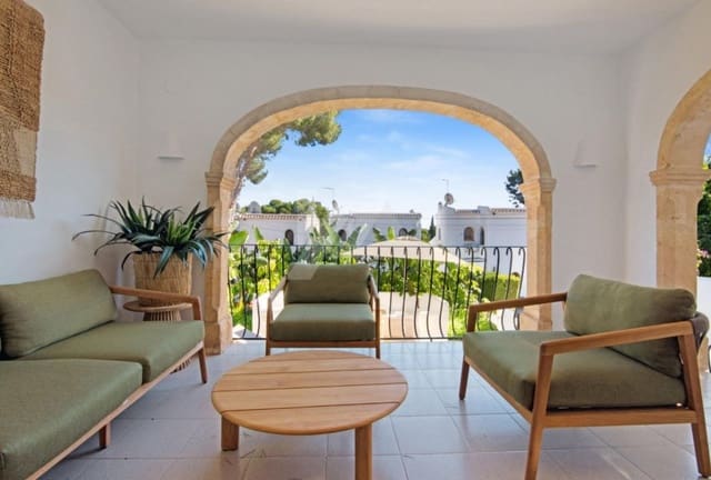 2 sypialnia Willa na sprzedaż w Pinar del Advocat - Cometa, Teulada-Moraira z basenem garażem - 695 000 € (Ref: 9449281)