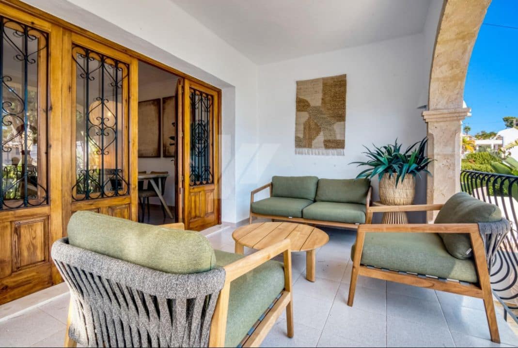 2 soverom Villa til salgs i Moraira med svømmebasseng garasje - € 695 000 (Ref: 9449281)