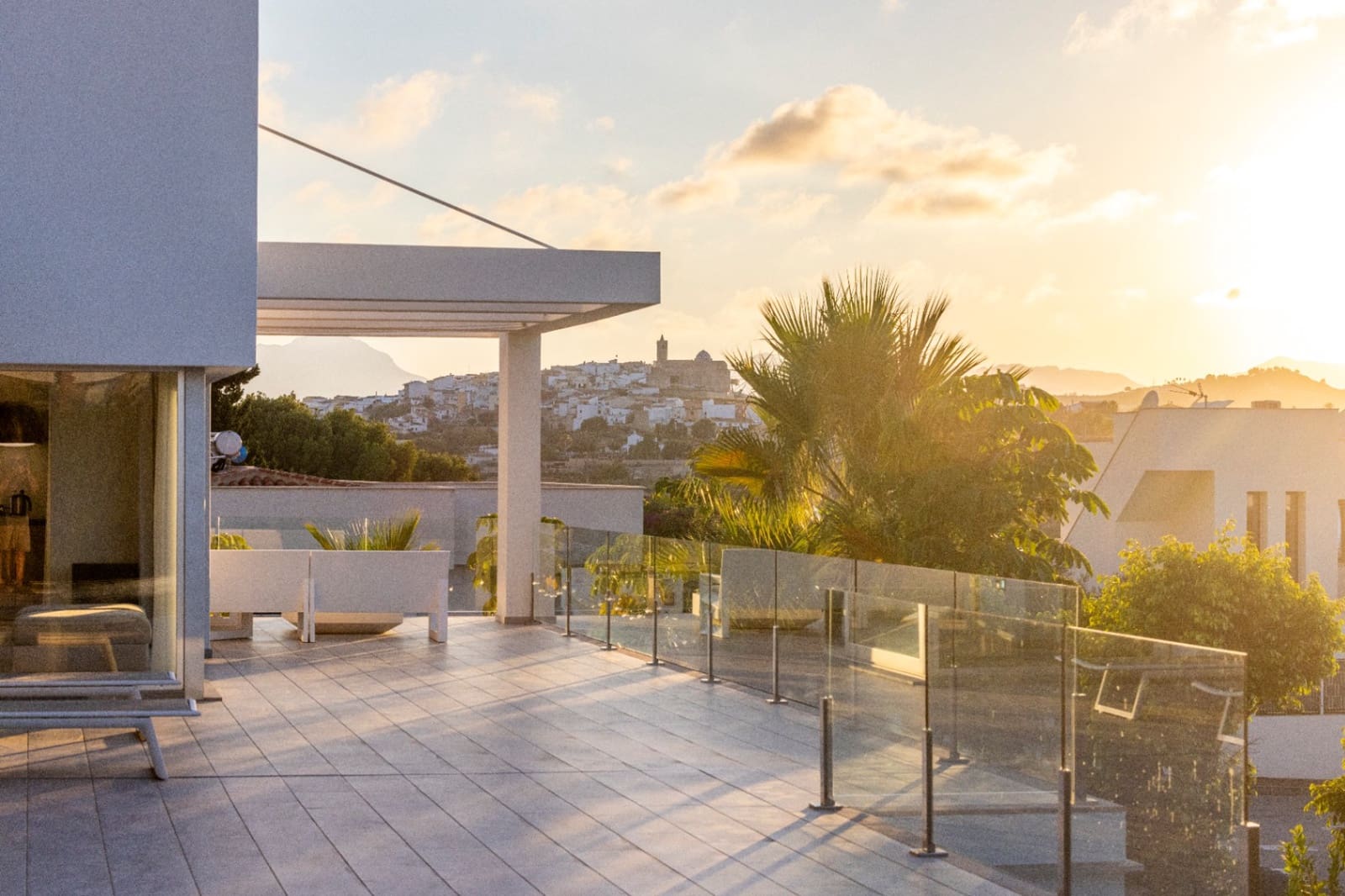 5 sypialnia Willa na sprzedaż w Javea / Xabia z basenem garażem - 1 695 000 € (Ref: 9449285)