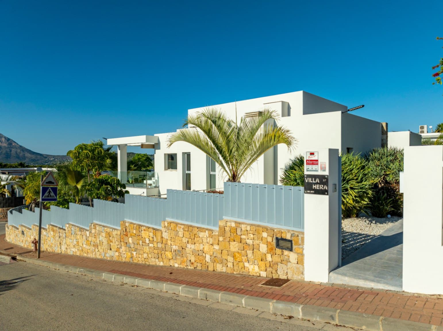 5 sypialnia Willa na sprzedaż w Javea / Xabia z basenem garażem - 1 695 000 € (Ref: 9449285)