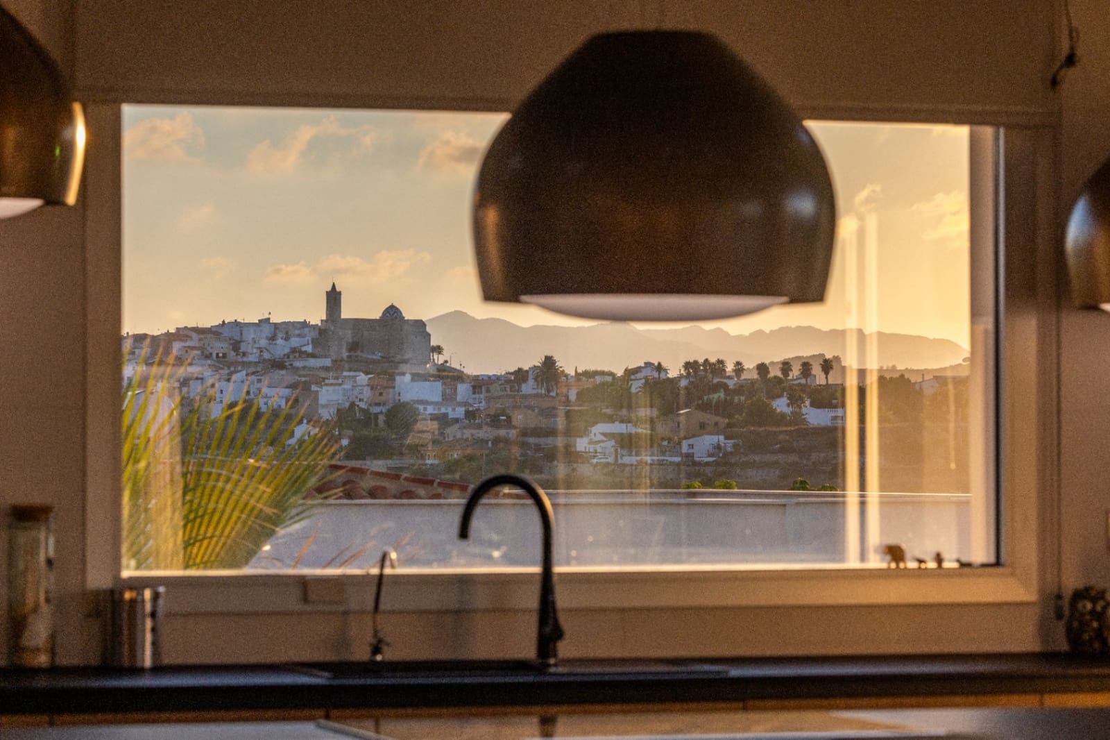 5 sypialnia Willa na sprzedaż w Javea / Xabia z basenem garażem - 1 695 000 € (Ref: 9449285)