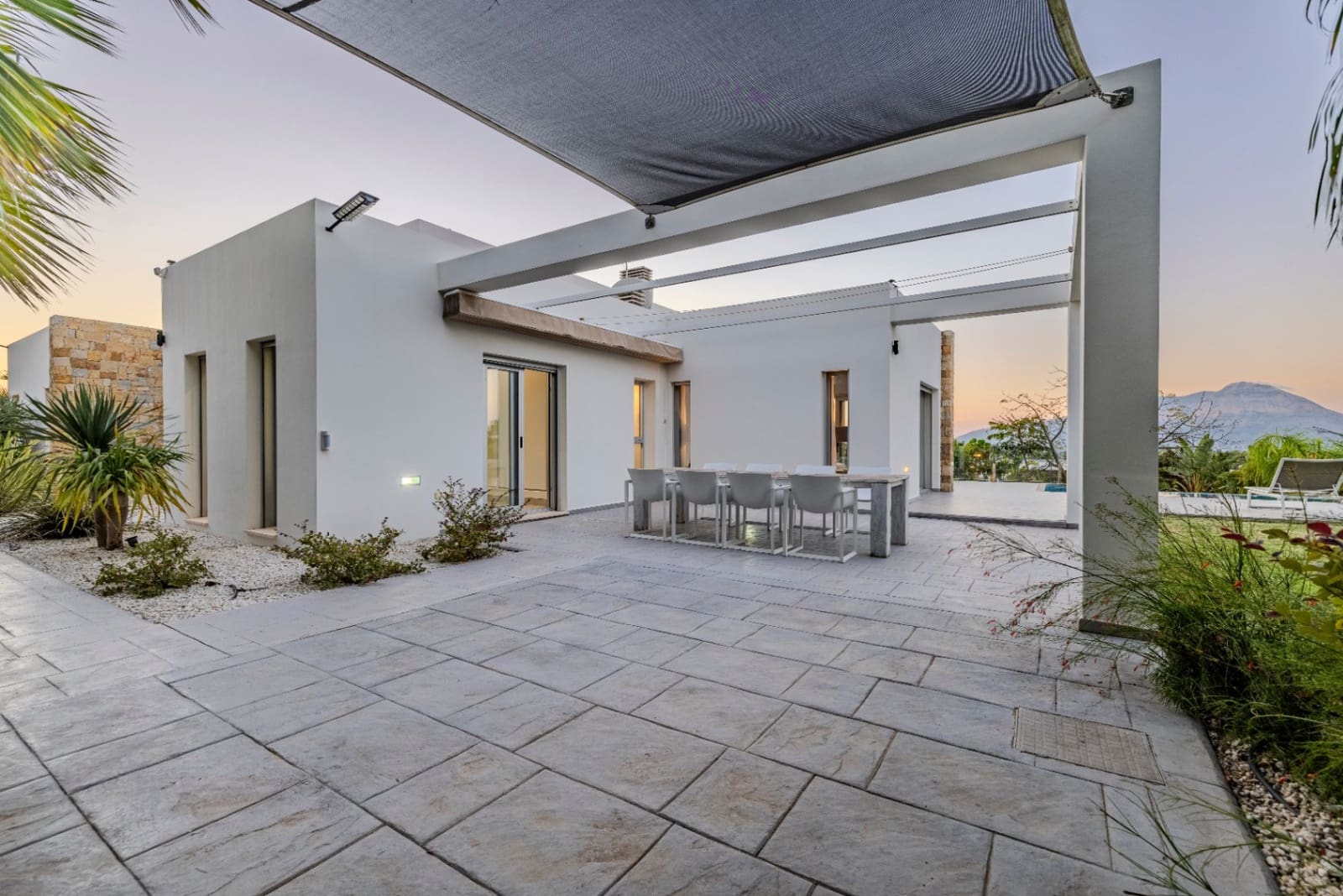 5 sypialnia Willa na sprzedaż w Javea / Xabia z basenem garażem - 1 695 000 € (Ref: 9449285)