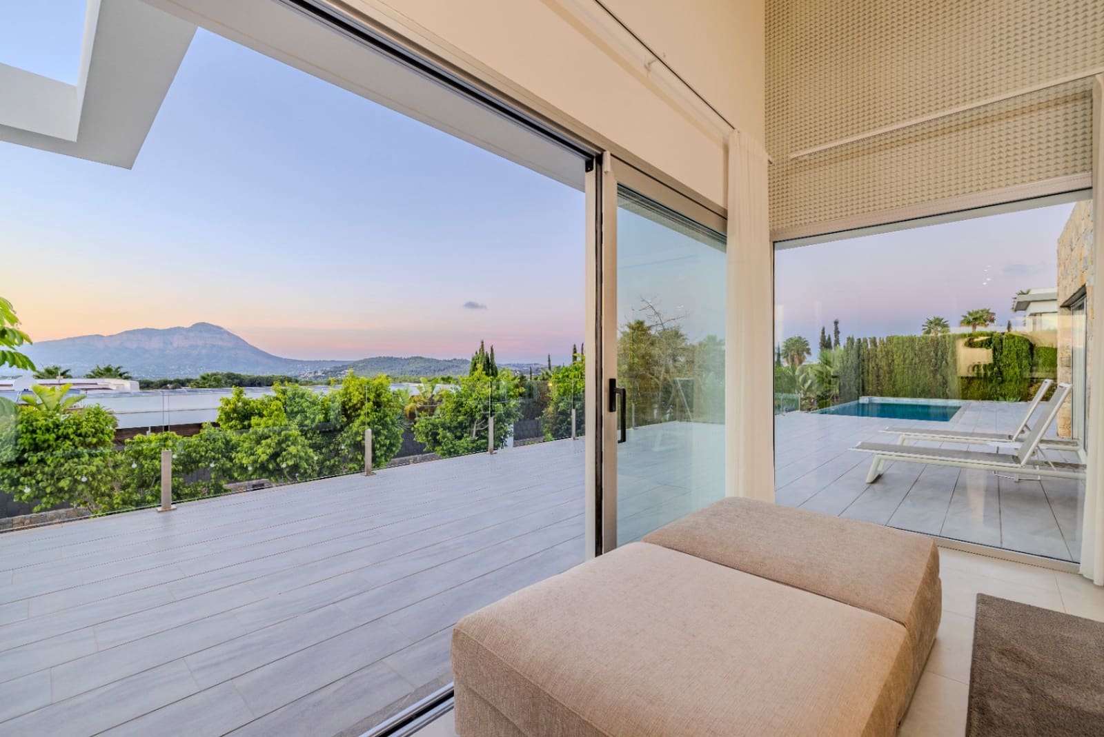 5 sypialnia Willa na sprzedaż w Javea / Xabia z basenem garażem - 1 695 000 € (Ref: 9449285)