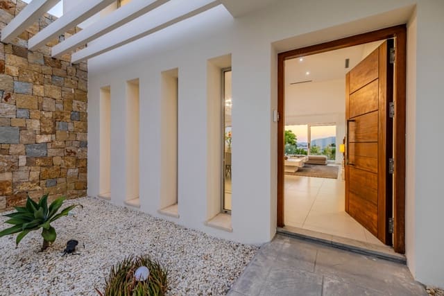 5 sypialnia Willa na sprzedaż w Javea / Xàbia z basenem garażem - 1 695 000 € (Ref: 9449285)