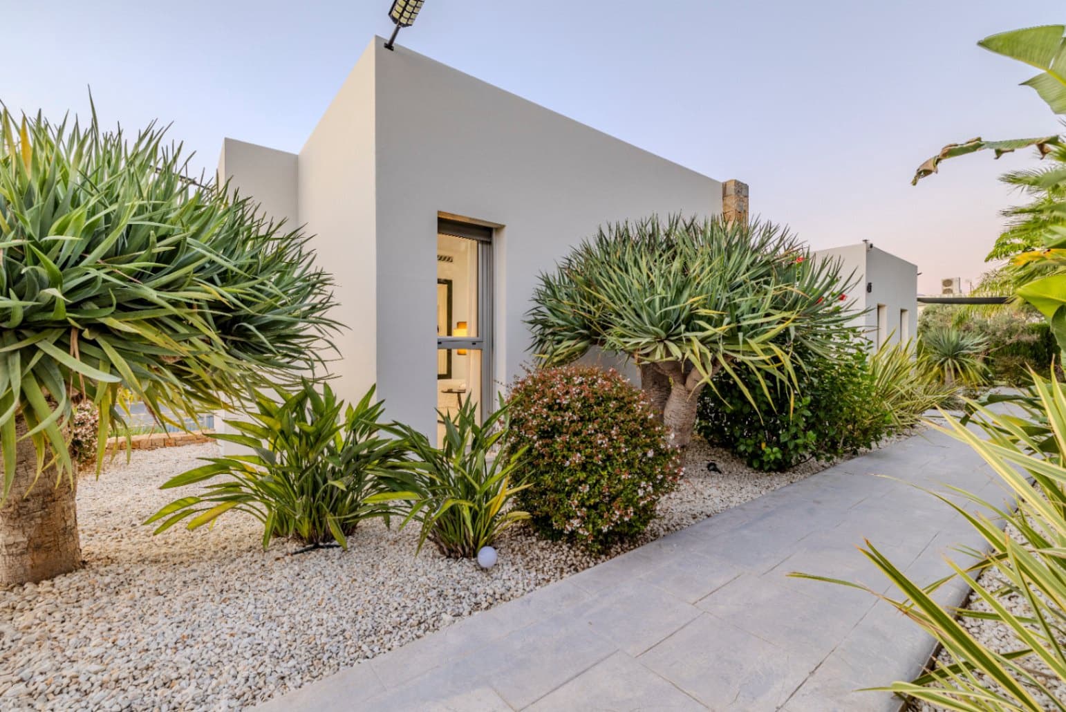 5 sypialnia Willa na sprzedaż w Javea / Xabia z basenem garażem - 1 695 000 € (Ref: 9449285)